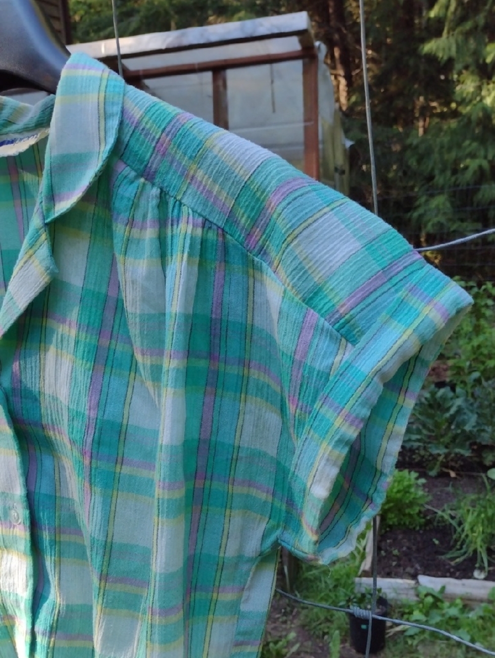 Vintage Mint Green Plaid Short-Sleeve Button-Up Shirt - Picture 4 of 6